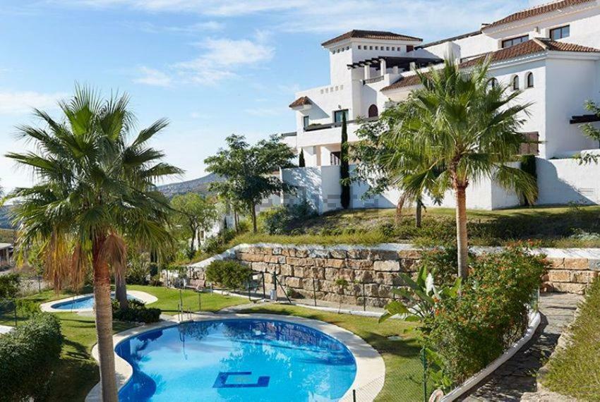 Luxury Apartment Set In Dona Julia Golf Course Casares Zewnętrze zdjęcie