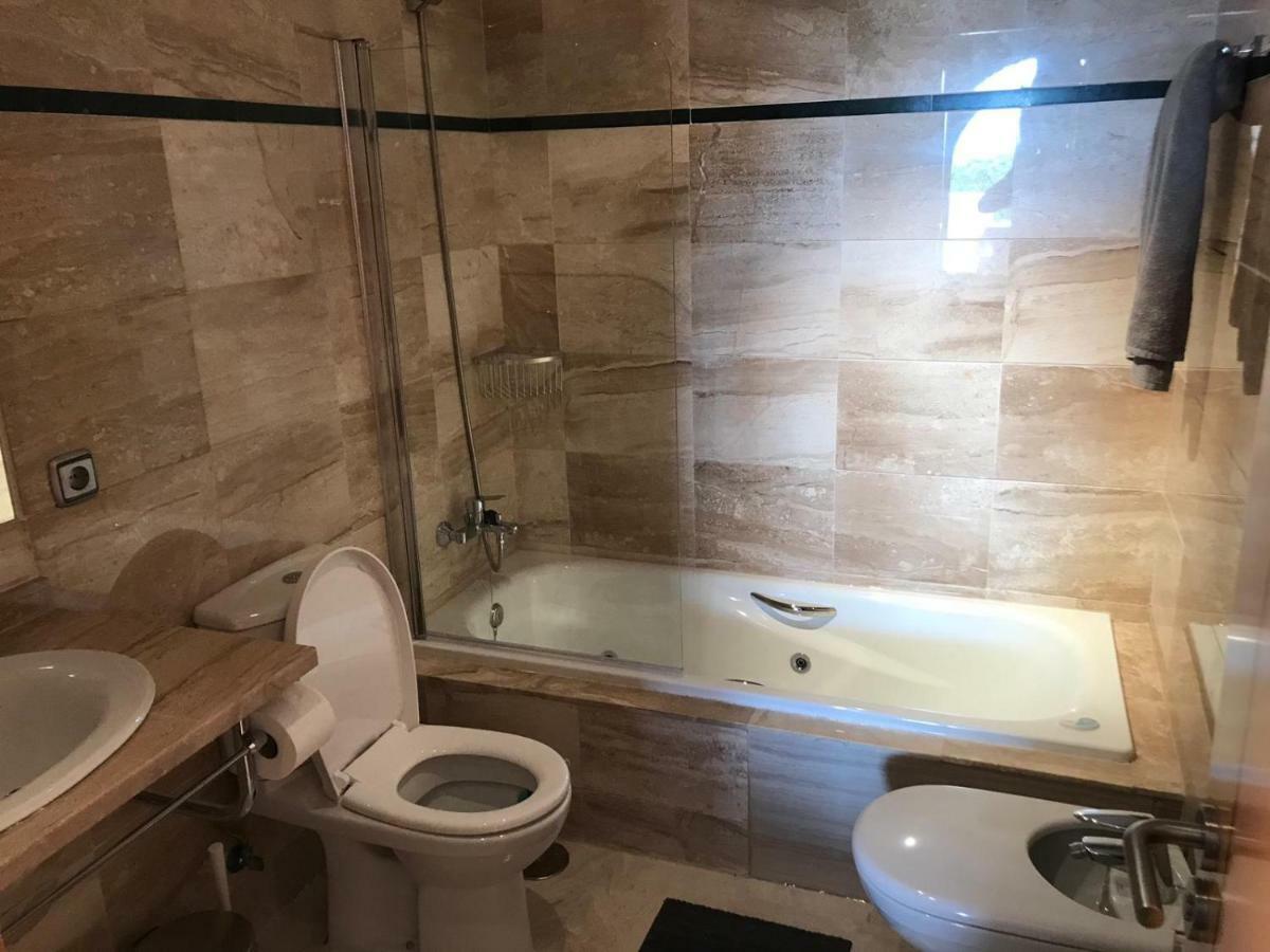 Luxury Apartment Set In Dona Julia Golf Course Casares Zewnętrze zdjęcie
