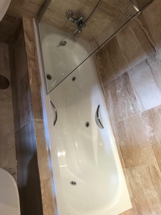 Luxury Apartment Set In Dona Julia Golf Course Casares Zewnętrze zdjęcie