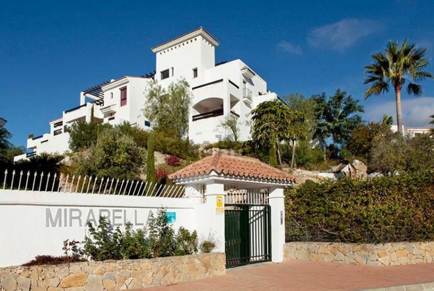Luxury Apartment Set In Dona Julia Golf Course Casares Zewnętrze zdjęcie