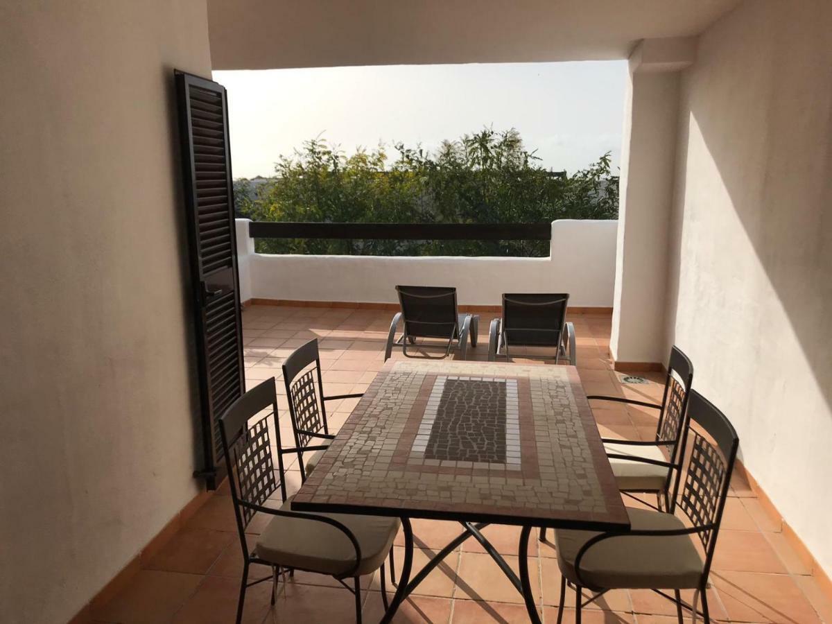 Luxury Apartment Set In Dona Julia Golf Course Casares Zewnętrze zdjęcie