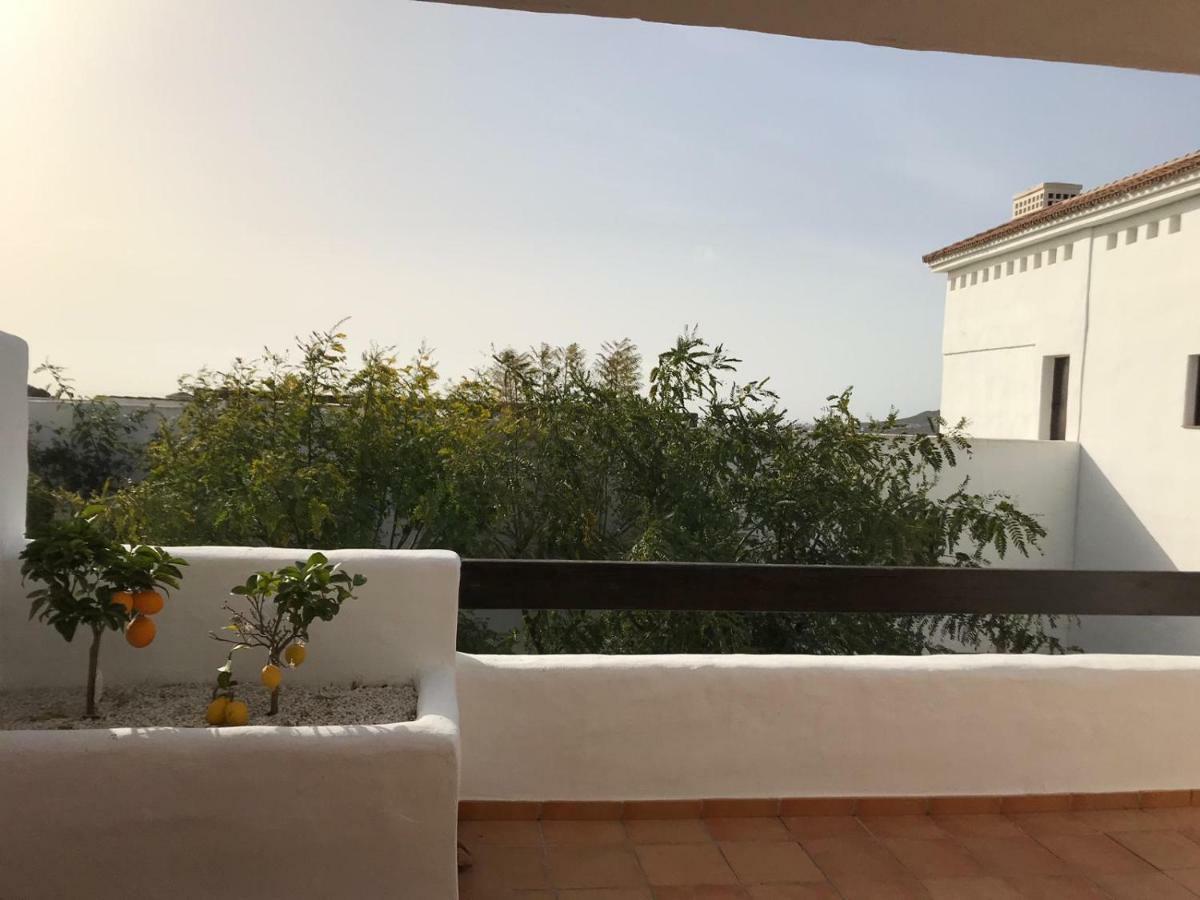 Luxury Apartment Set In Dona Julia Golf Course Casares Zewnętrze zdjęcie