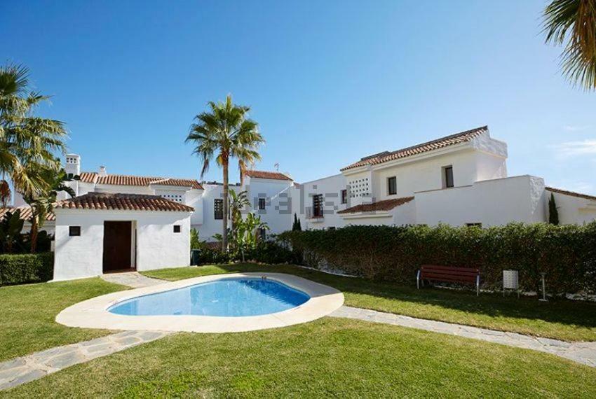 Luxury Apartment Set In Dona Julia Golf Course Casares Zewnętrze zdjęcie
