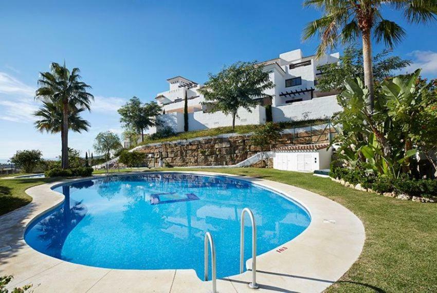 Luxury Apartment Set In Dona Julia Golf Course Casares Zewnętrze zdjęcie